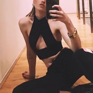 Are You Am I Racia Top! S